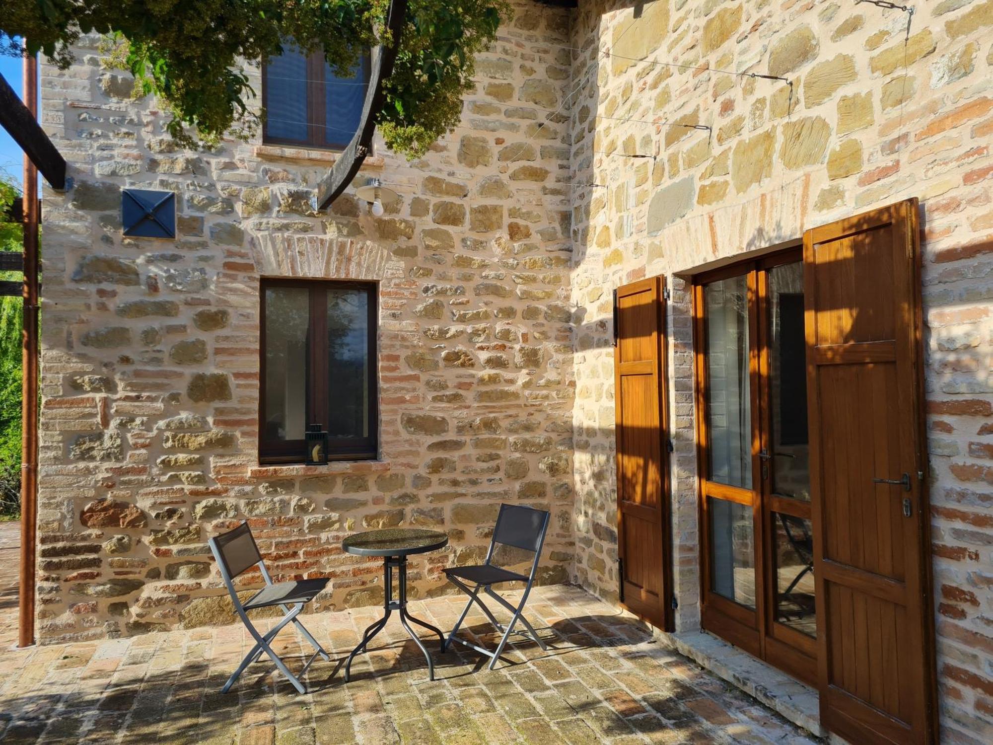 La Mela Rosa Bed & Breakfast Amandola Exteriör bild